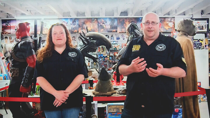 Batcave Comics & Toys