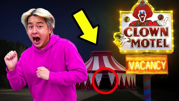 Escaping Skibidi Toilet and Haunted Clown Hotel