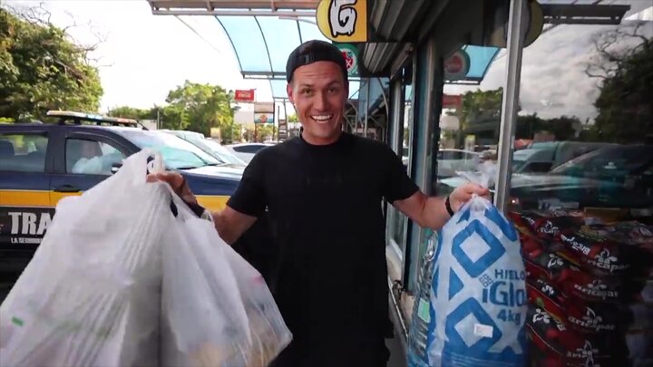 Over Landing Costa Rica