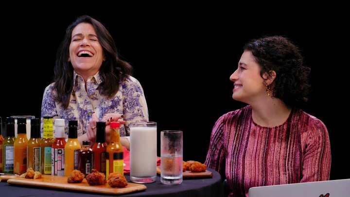 Abbi and Ilana of "Broad City" Go Numb While Eating Spicy Wings