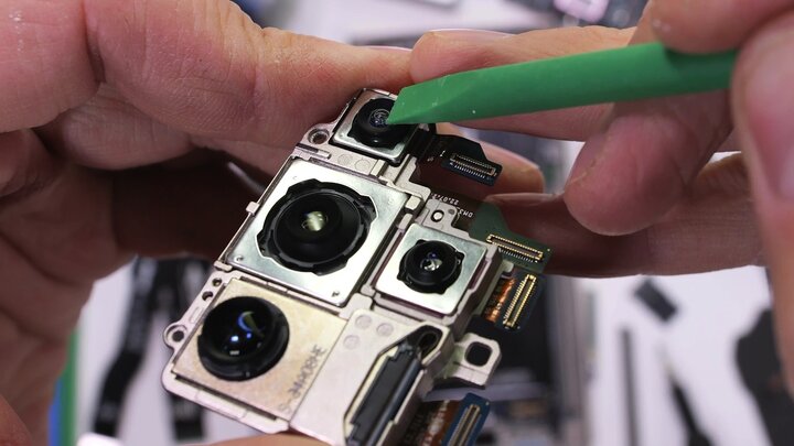 How Much Titanium Is Actually Used in Samsung and Apple Products