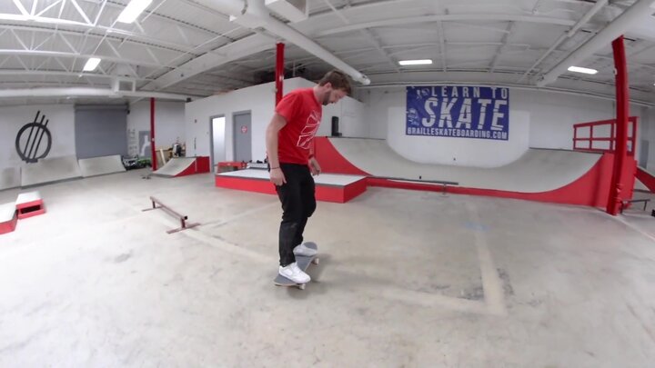 Widest Skateboard Trucks / Triple-Decker Game of S.K.A.T.E.
