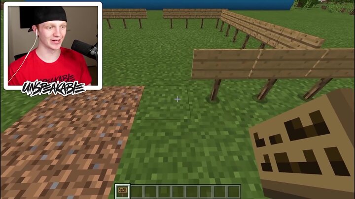 Making a House Out of Signs / Best Way to Defend Your House