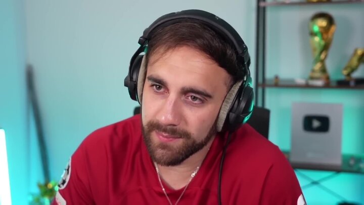 1 Goal = Spend $100 / Premier League Footballs Choose My Team!