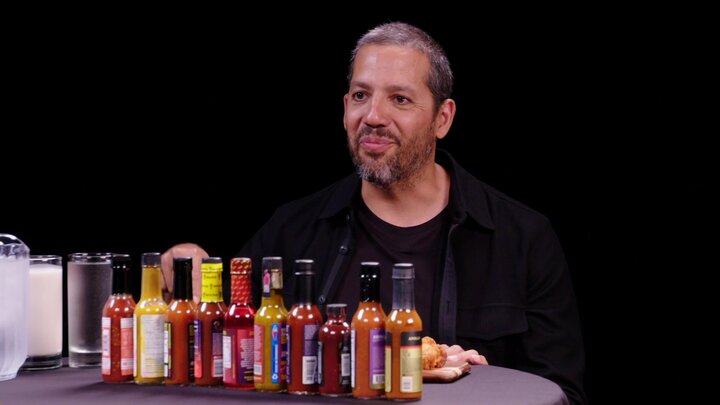 David Blaine Does Magic While Eating Spicy Wings