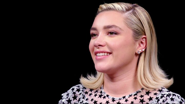 Florence Pugh Sweats From Her Eyebrows While Eating Spicy Wings