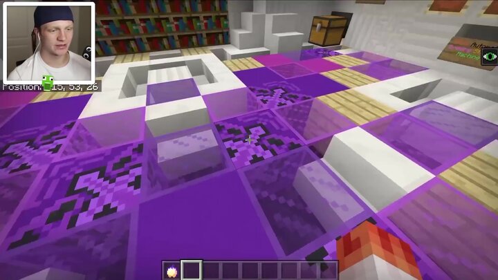 Biggest Dirt Redstone House