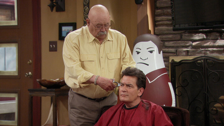 Charlie Gets in Bed with Jordan and Her Ex