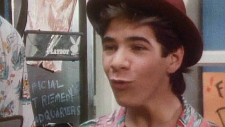 Loves Me, Loves Me Not