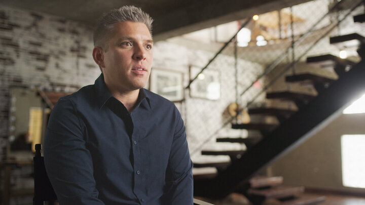 The Guard and the Inmate: Love on the Run