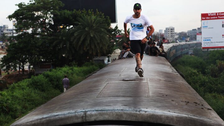 Best of Strangers in Danger