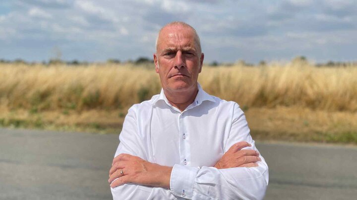 Robbery Rampage, All Guns Blazing, Haulier Gets His Hands Dirty