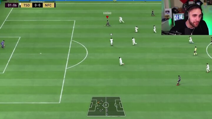 I Survived 30 Days of FIFA / I Opened Icon Packs for Every Goal I Scored