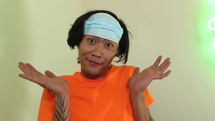 Watermelon vs. Trampoline / Guava Juice Tries Cupping