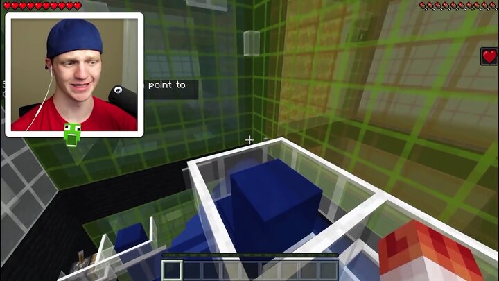 This Whole Minecraft Map Is in a Cube