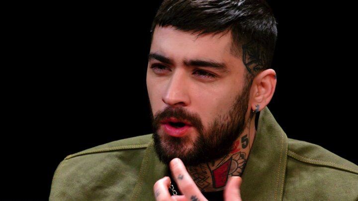 Zayn Malik Lets the Tears Flow While Eating Spicy Wings