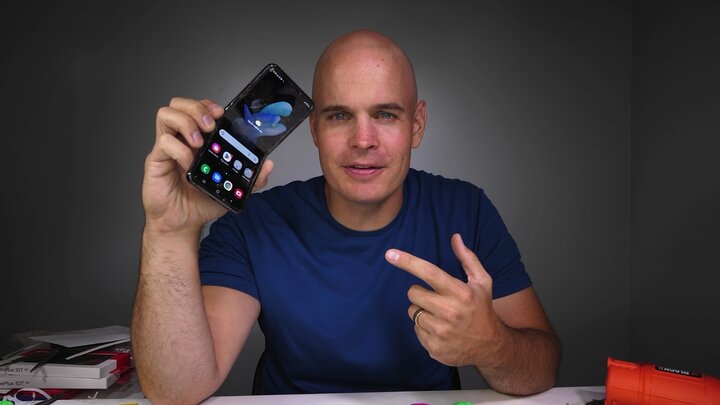 The Samsung Flip Teardown