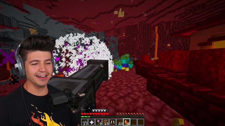 I Challenged 100 Players to Build Secret Houses / I Challenged 100 Players to Hide-and-Seek in Unspeakable's Minecraft House