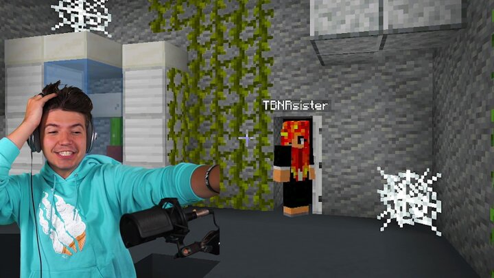 I Found Siren Head in Minecraft! / 7 New Ways to Craft with Netherite!