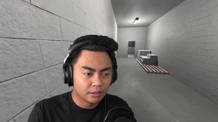 Ghost Caught in the Hallway / Haunted Parking Garage at 3am