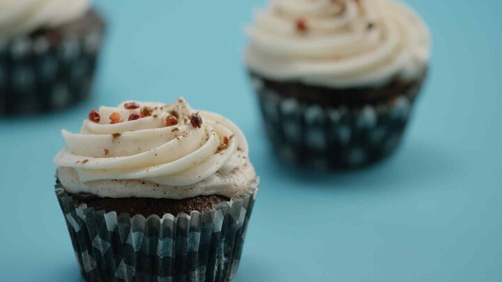 HIDE AND SEEK CUPCAKES